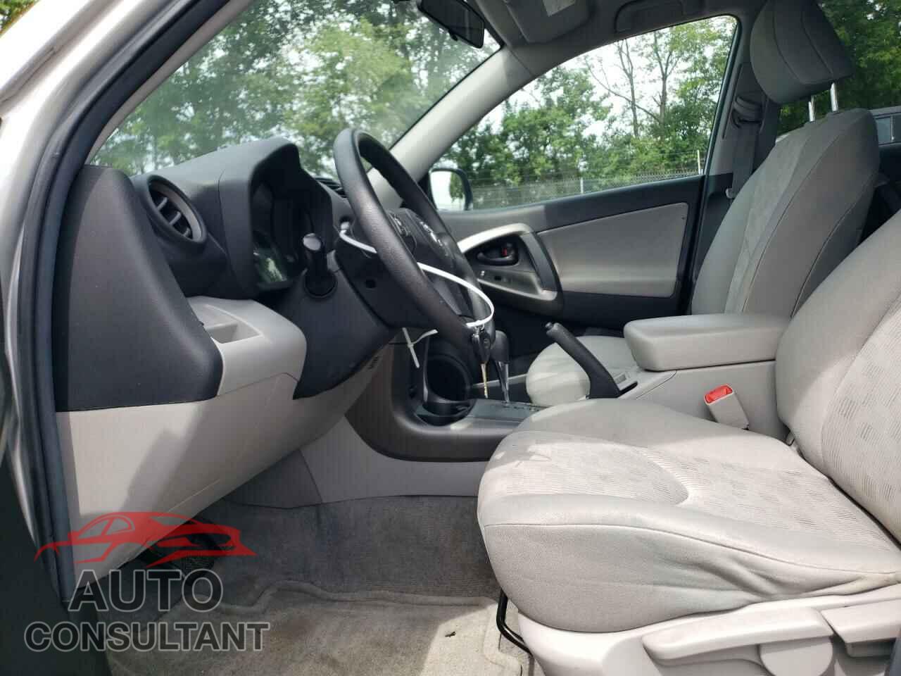 TOYOTA RAV4 2012 - 2T3BF4DV5CW247065