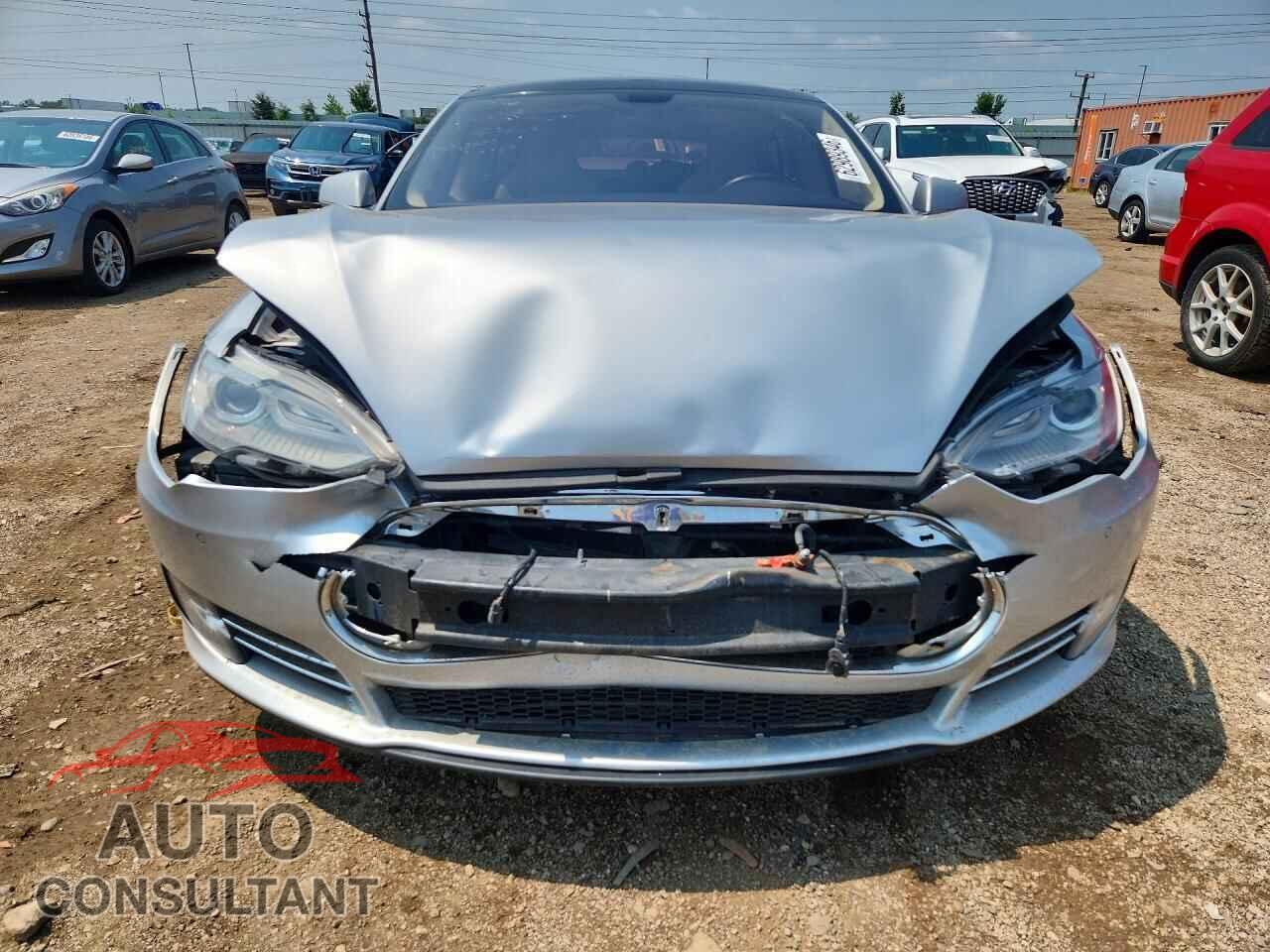 TESLA MODEL S 2013 - 5YJSA1CN6DFP22471