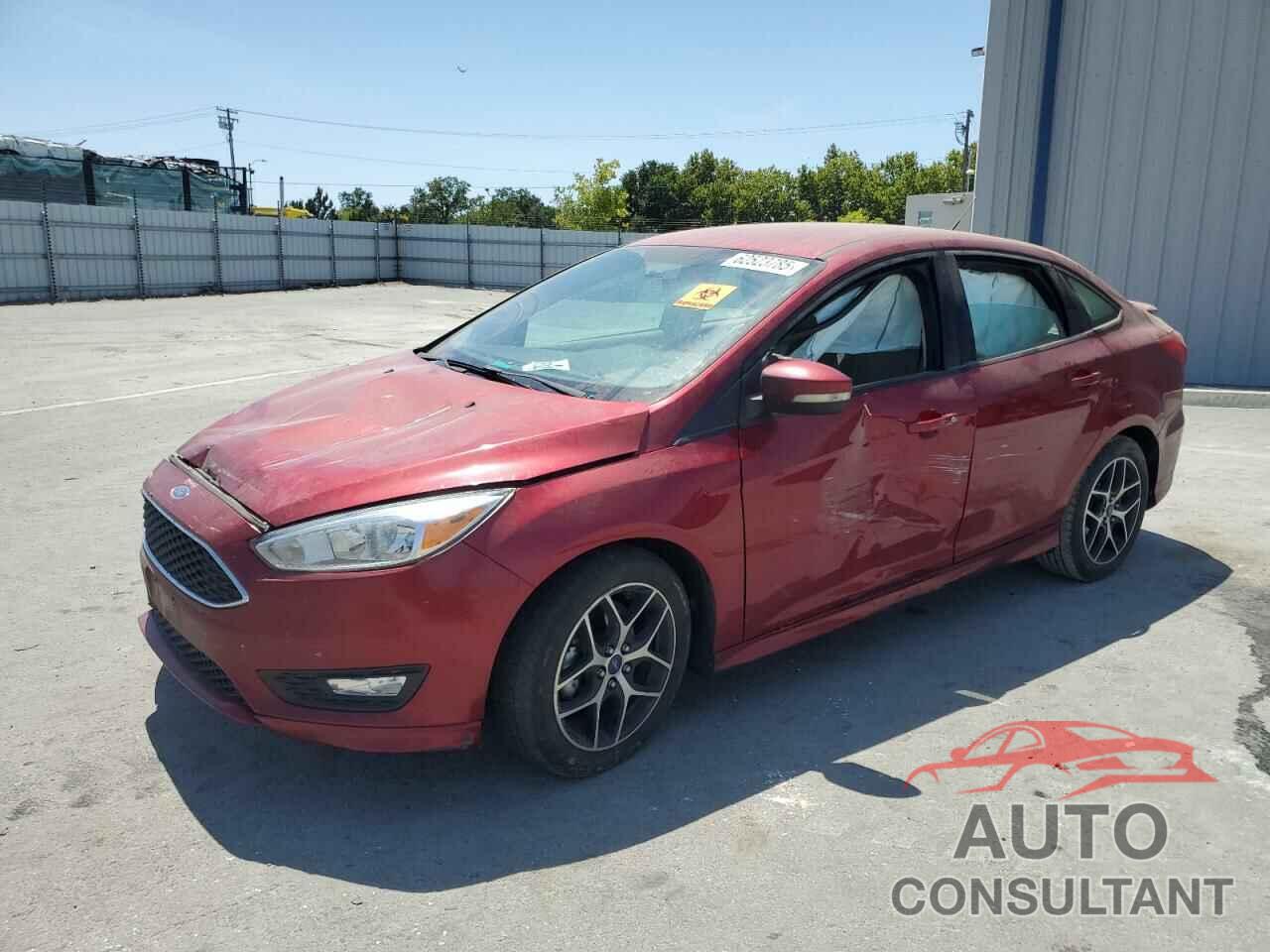 FORD FOCUS 2015 - 1FADP3F22FL369950