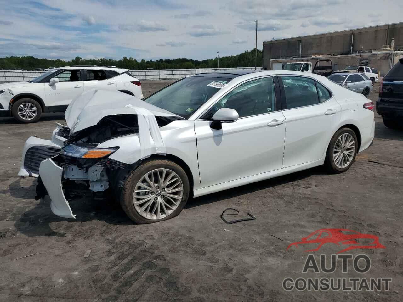 TOYOTA CAMRY 2019 - 4T1B11HK7KU818978