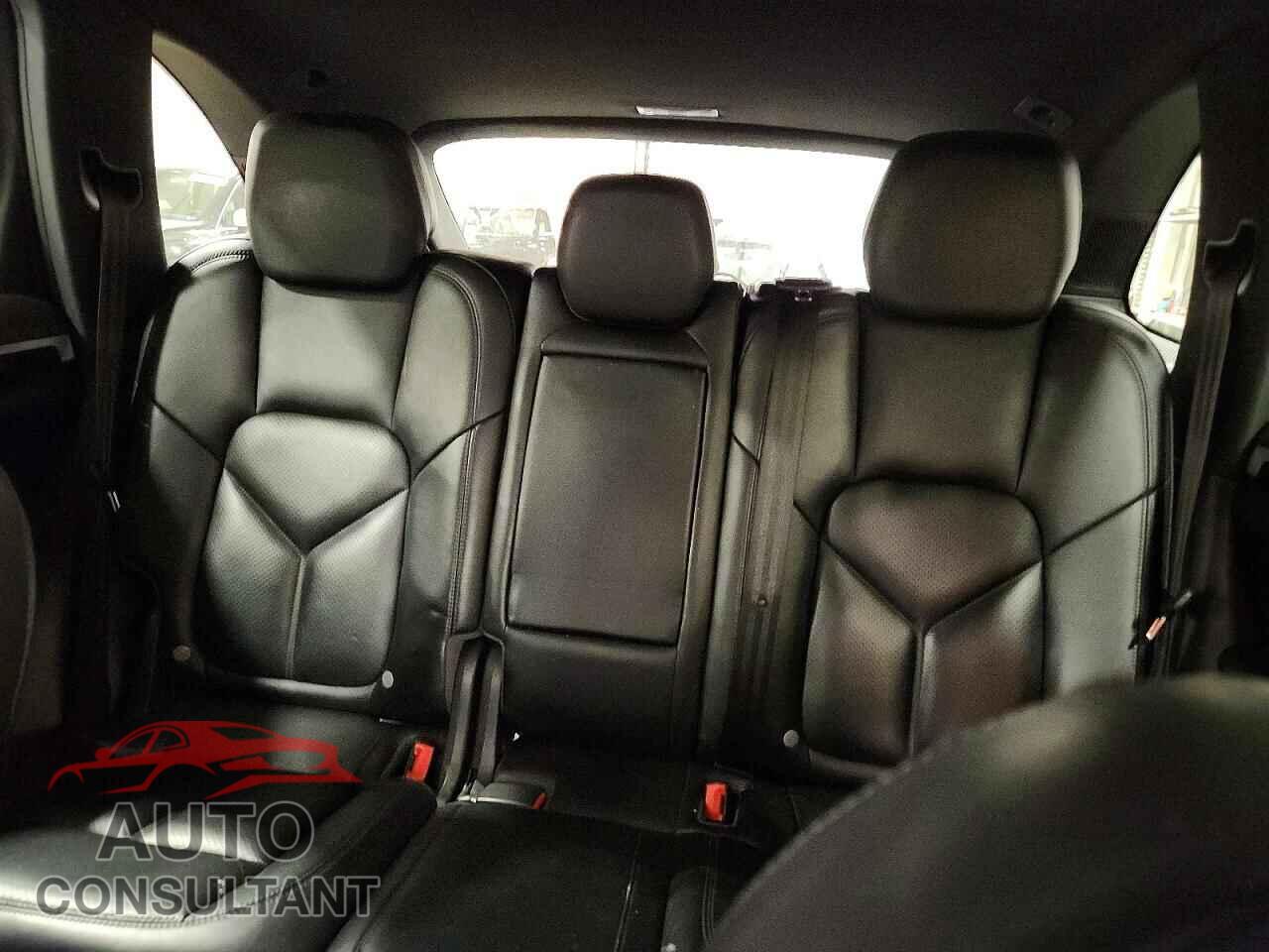 PORSCHE CAYENNE 2015 - WP1AB2A25FLA56452