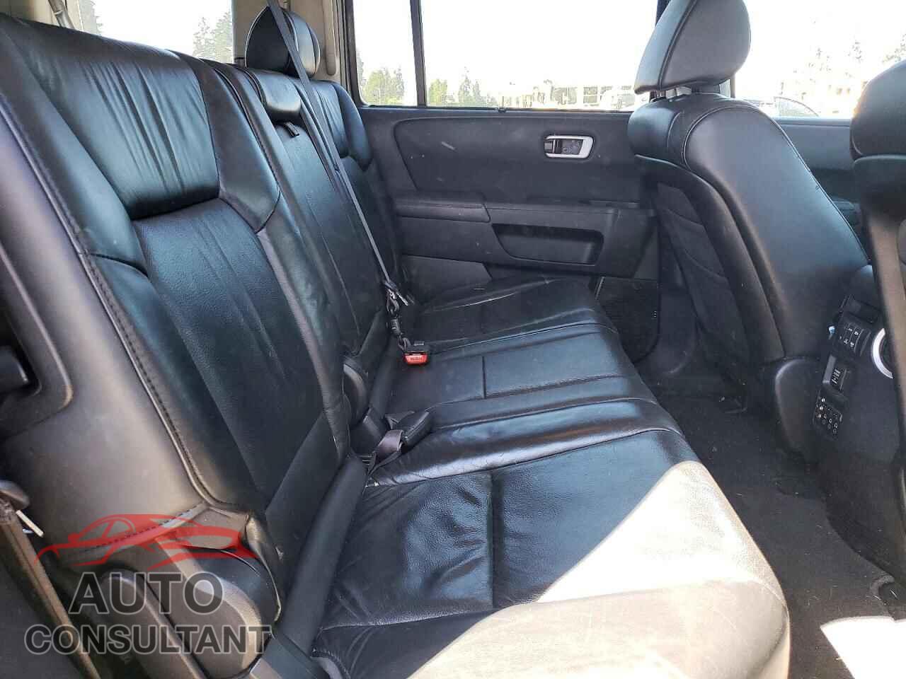 HONDA PILOT 2011 - 5FNYF3H99BB035792