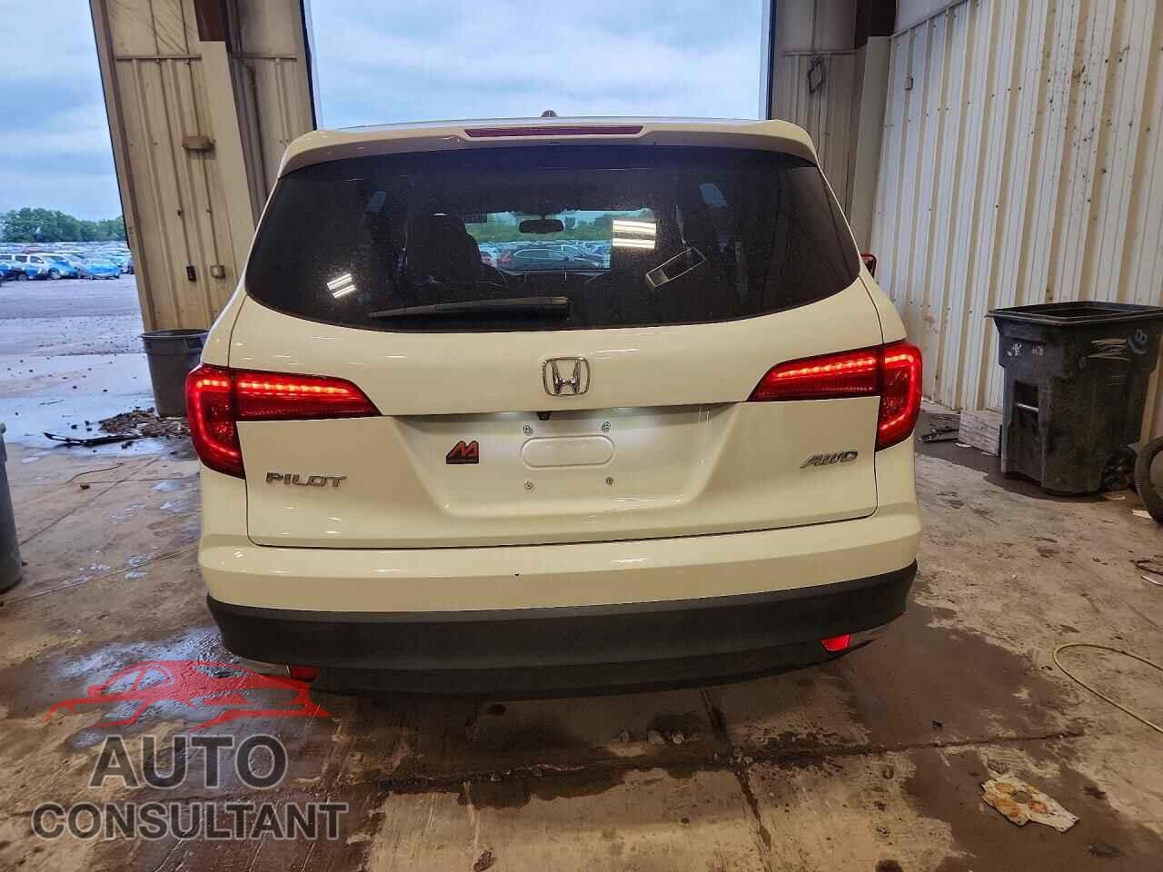 HONDA PILOT 2017 - 5FNYF6H77HB026419