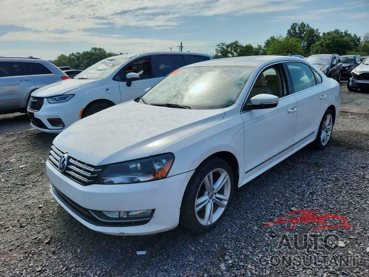 VOLKSWAGEN PASSAT 2013 - 1VWCN7A32DC005895