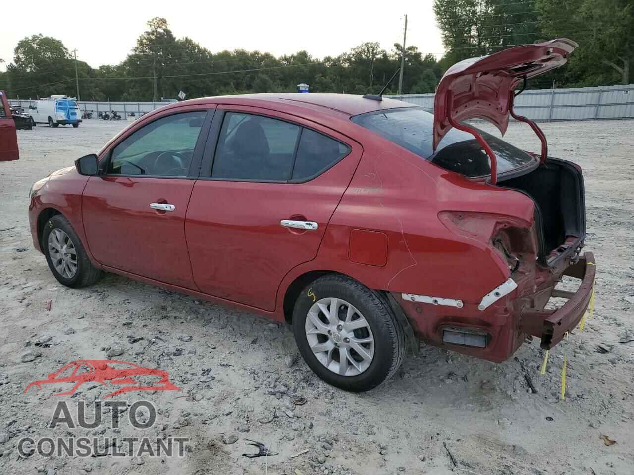 NISSAN VERSA 2019 - 3N1CN7AP3KL817488