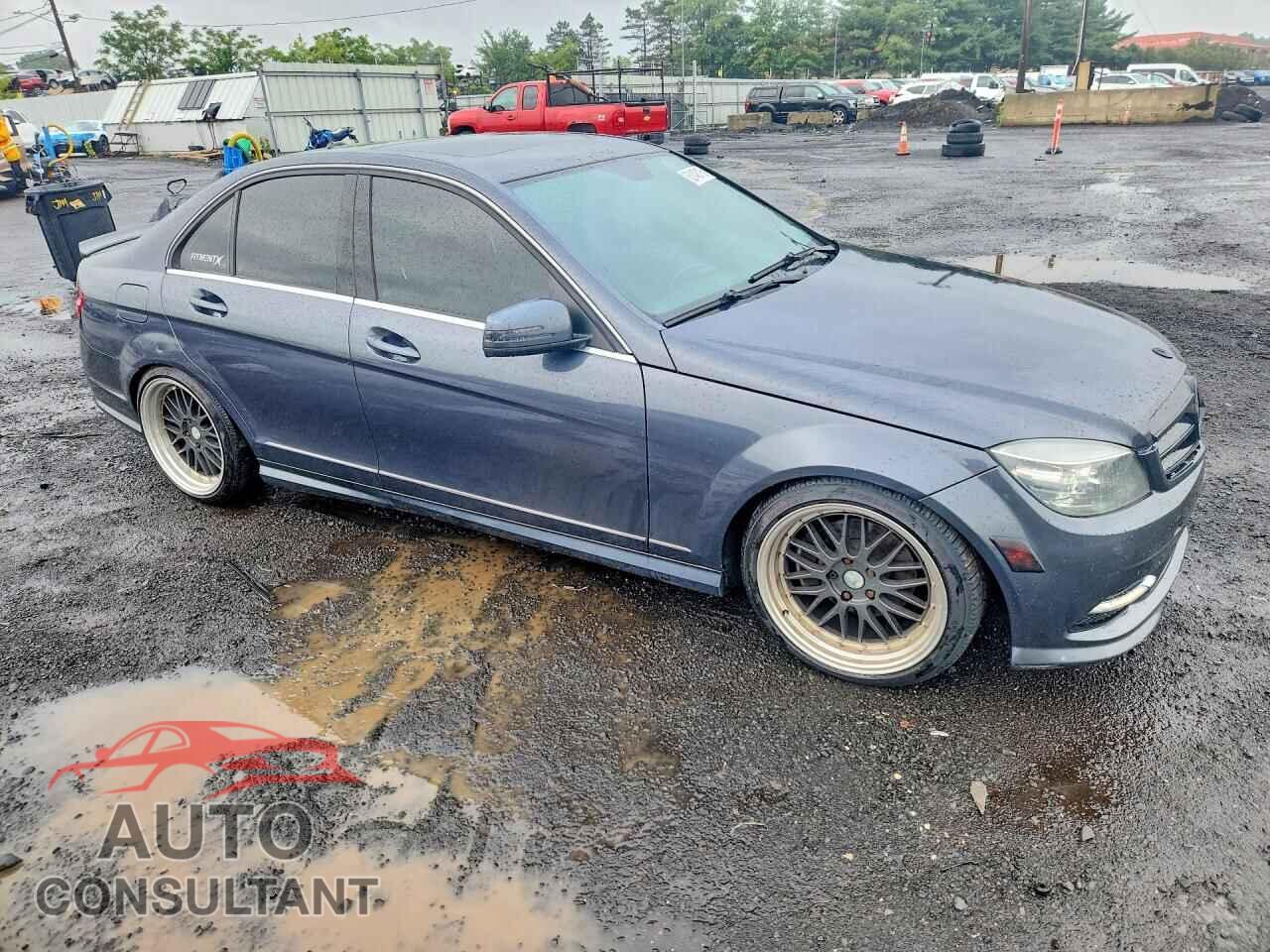 MERCEDES-BENZ C-CLASS 2011 - WDDGF8BB5BR186780