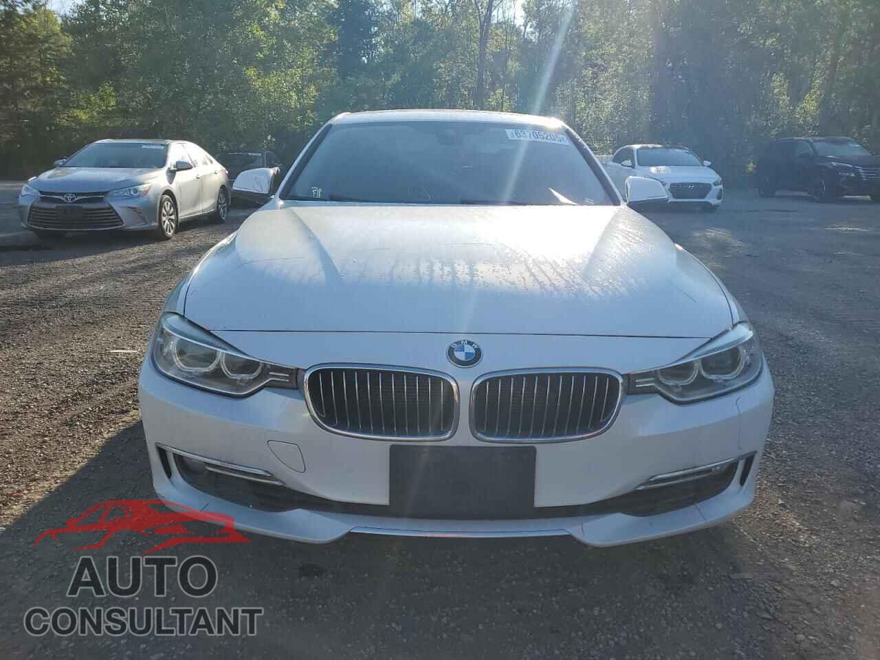 BMW 3 SERIES 2013 - WBA3B3C55DF145762