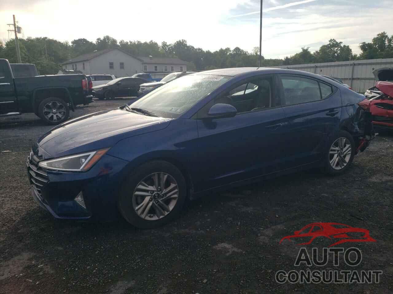 HYUNDAI ELANTRA 2019 - 5NPD84LF0KH441876