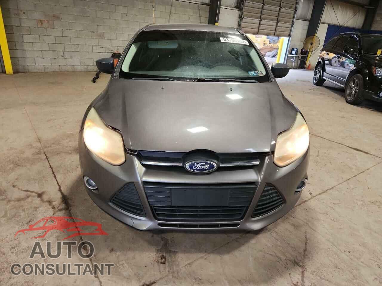 FORD FOCUS 2012 - 1FAHP3F28CL208855