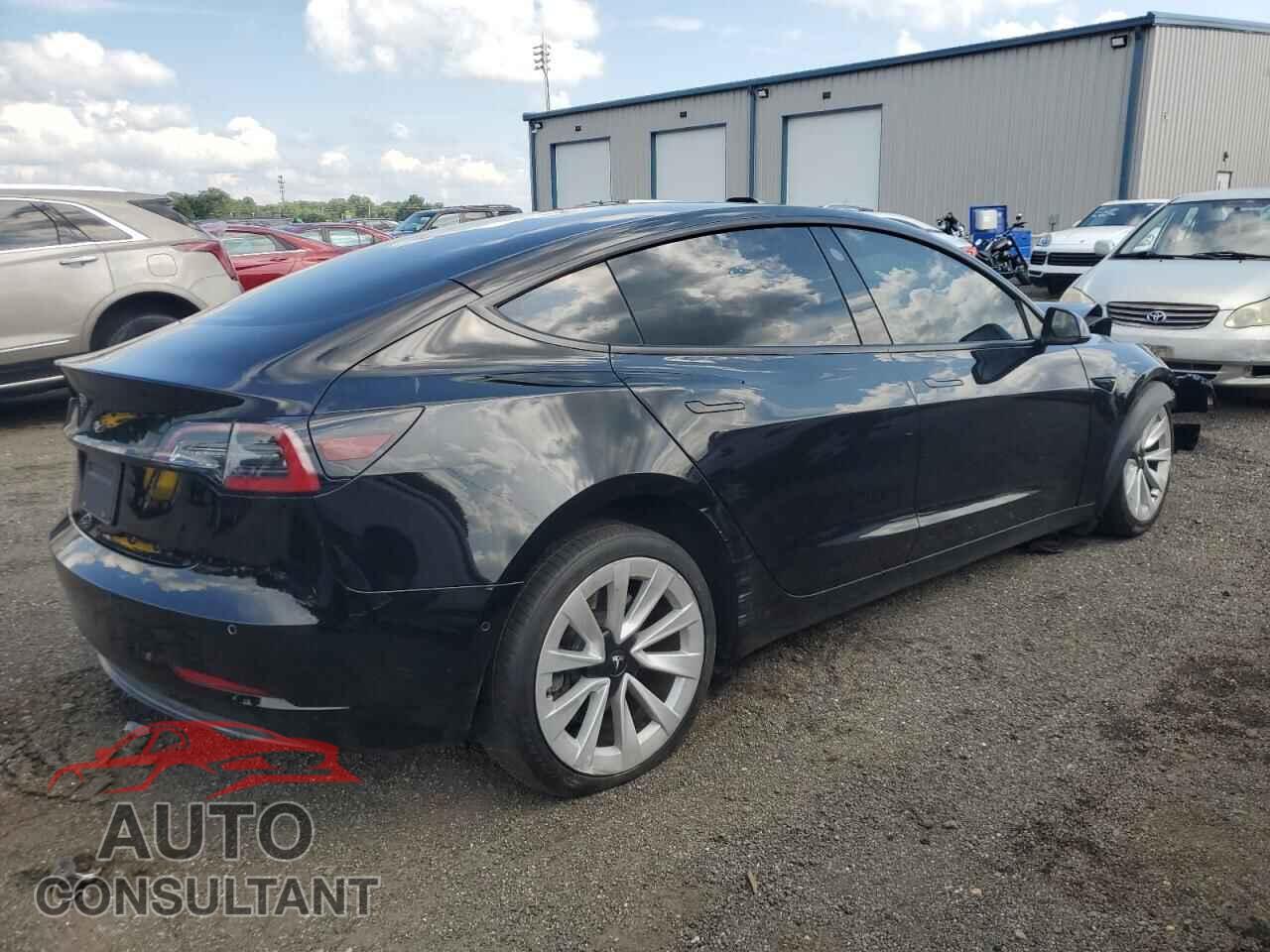 TESLA MODEL 3 2021 - 5YJ3E1EA1MF095911