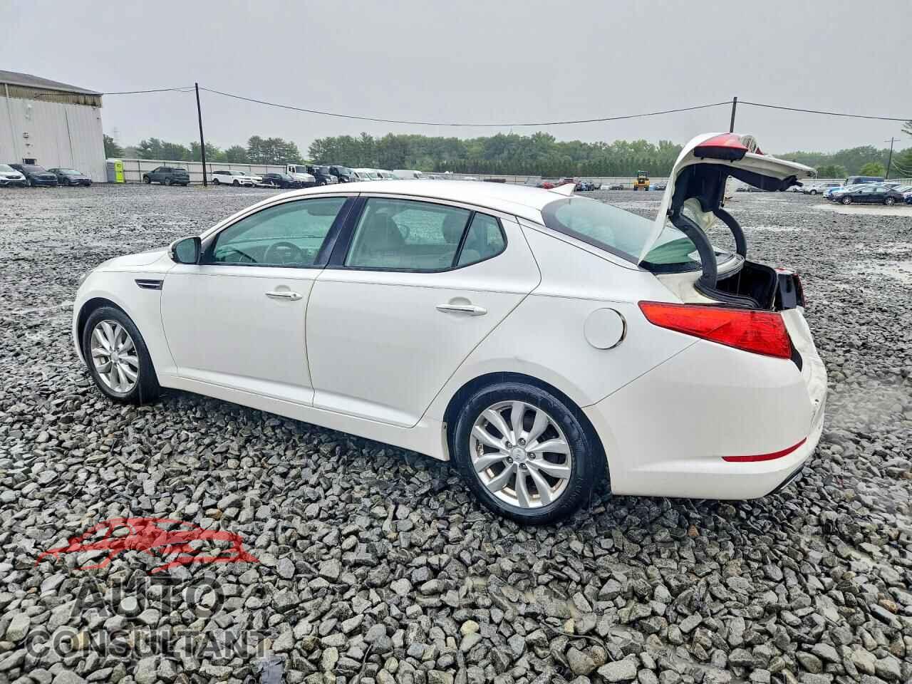 KIA OPTIMA 2012 - KNAGM4A77C5296807