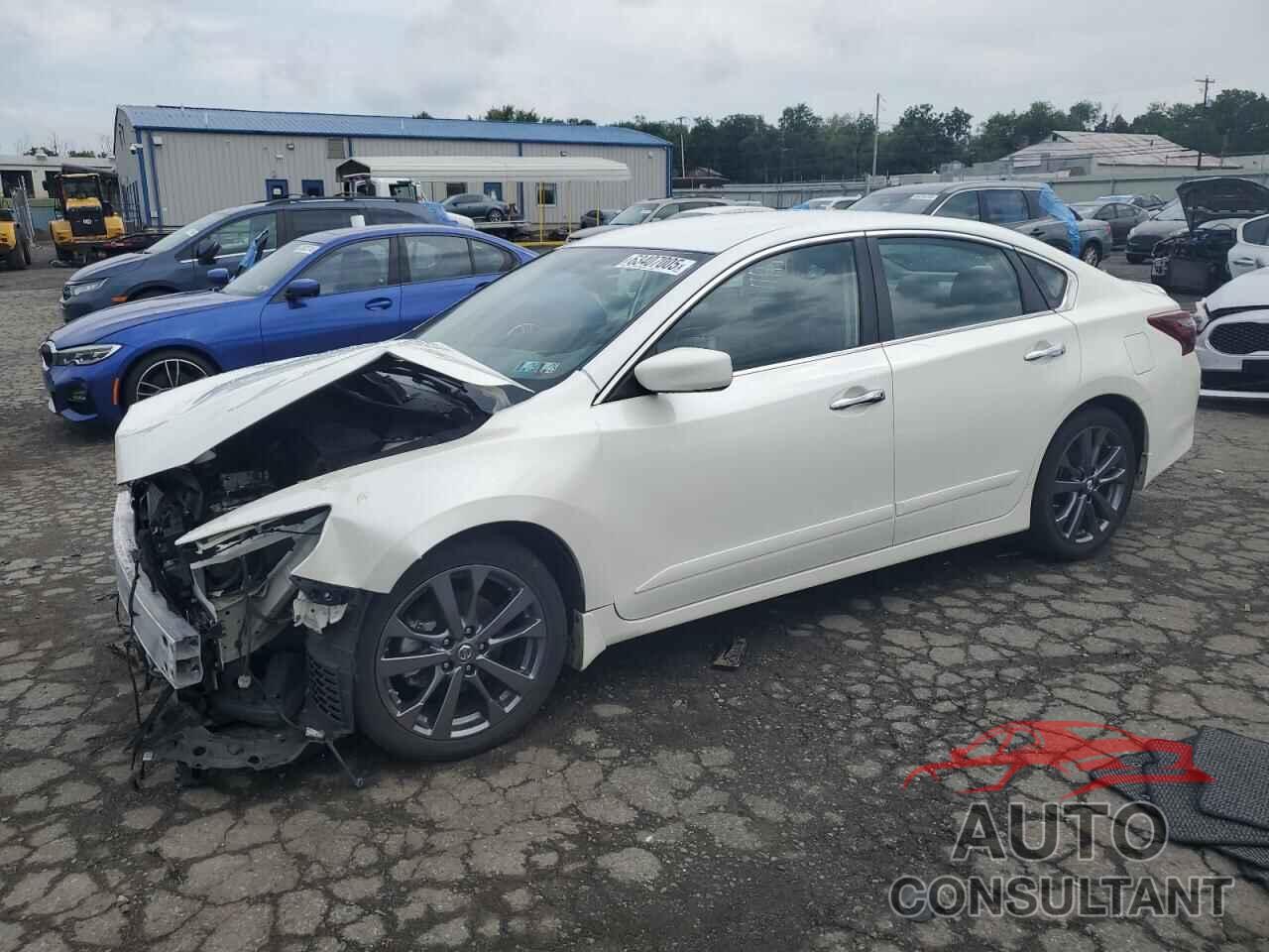 NISSAN ALTIMA 2018 - 1N4AL3AP0JC239143