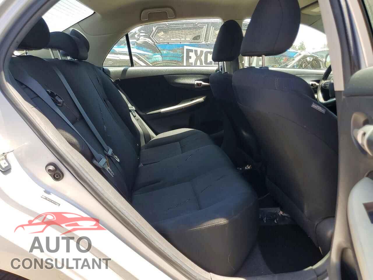 TOYOTA COROLLA 2011 - 2T1BU4EE4BC559892