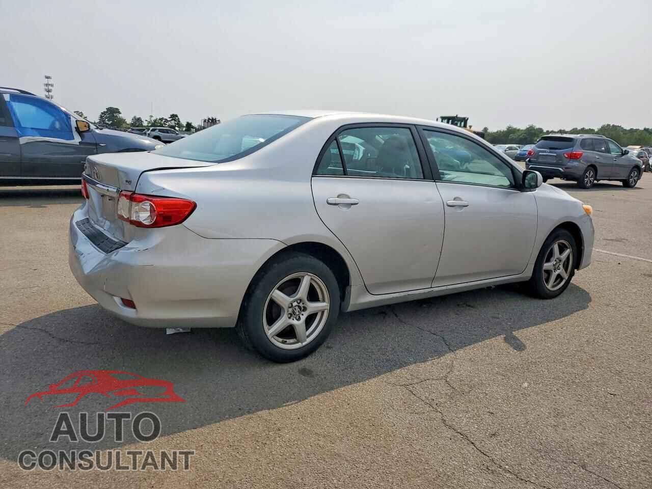 TOYOTA COROLLA 2012 - 2T1BU4EE5CC817029