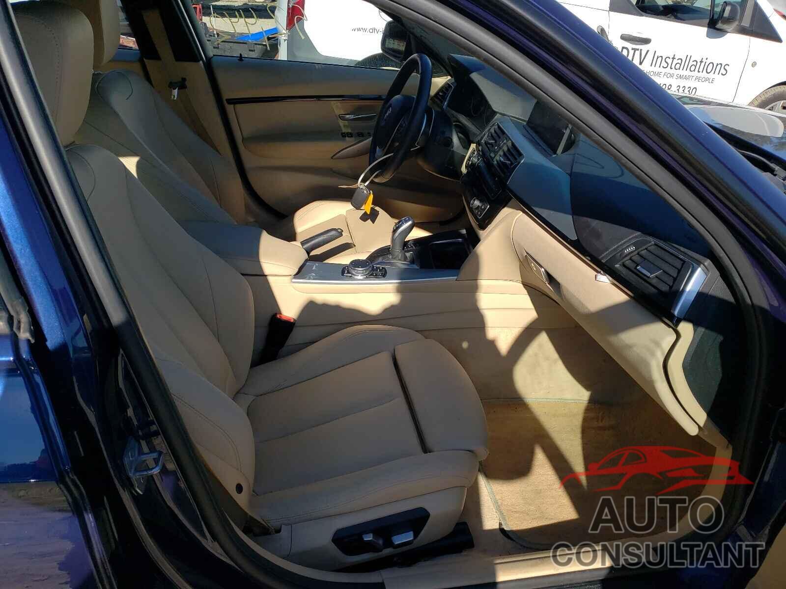 BMW 3 SERIES 2016 - WBA8E3G59GNU38579