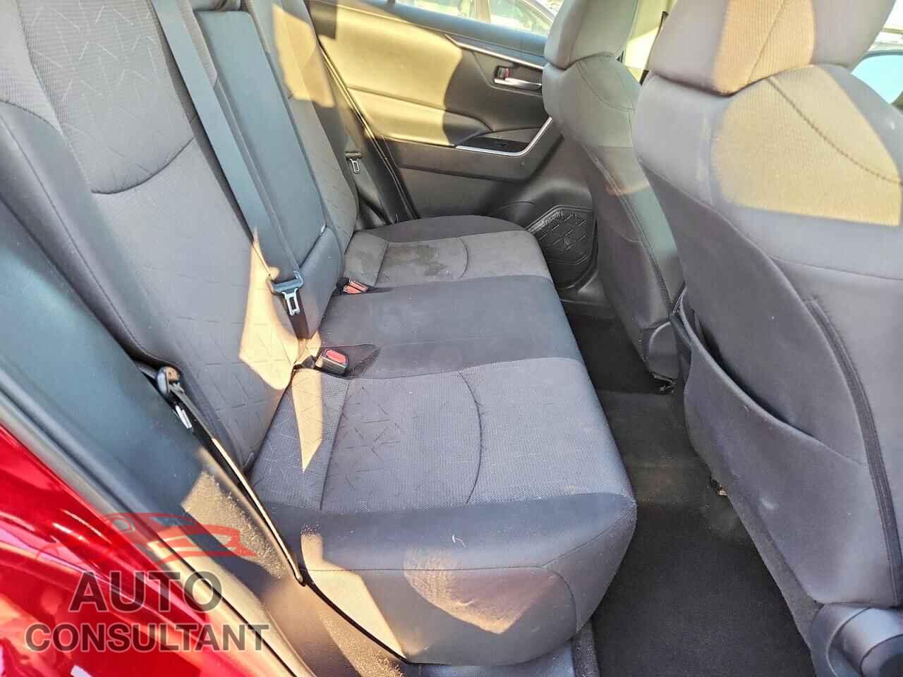TOYOTA RAV4 2019 - 2T3W1RFV2KC016473