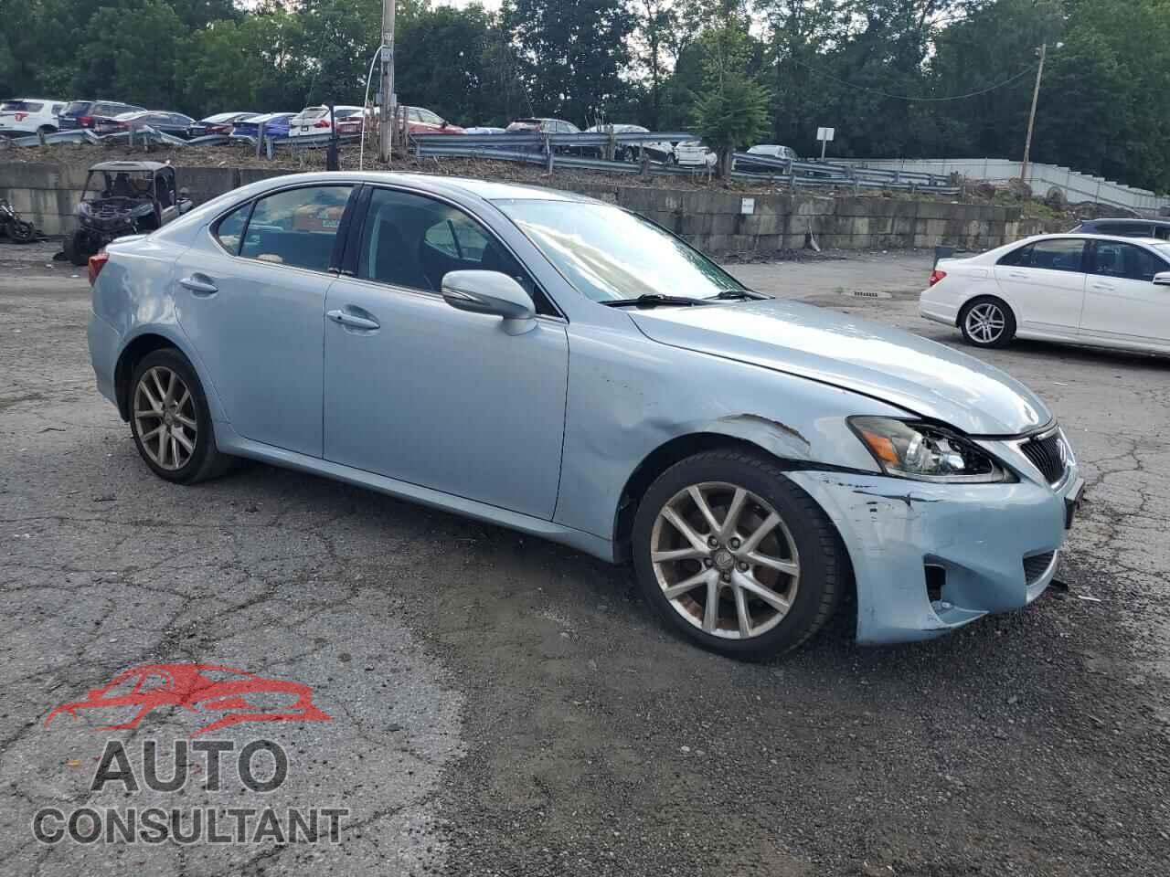 LEXUS IS 2012 - JTHCF5C21C5052832