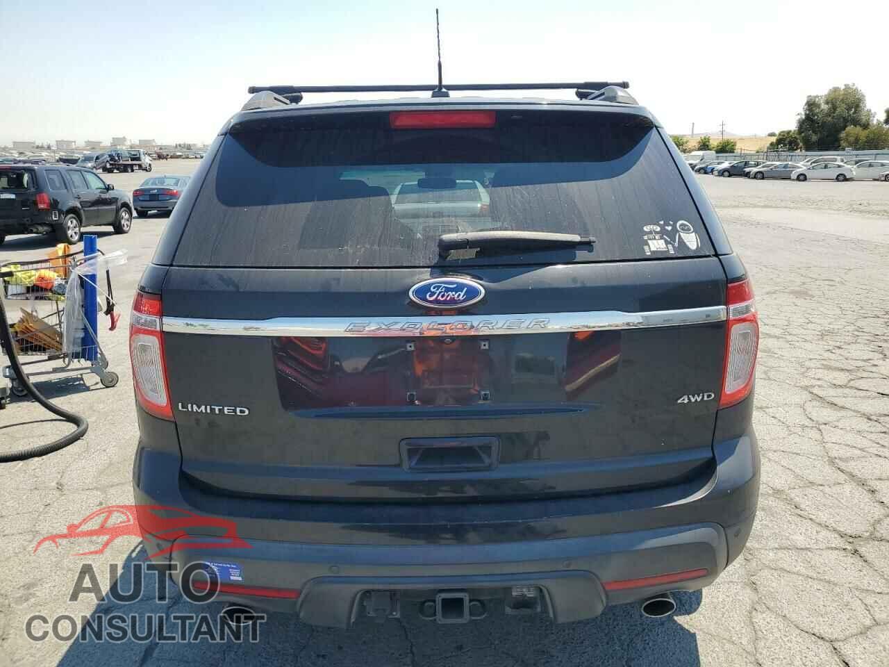 FORD EXPLORER 2011 - 1FMHK8F84BGA32660
