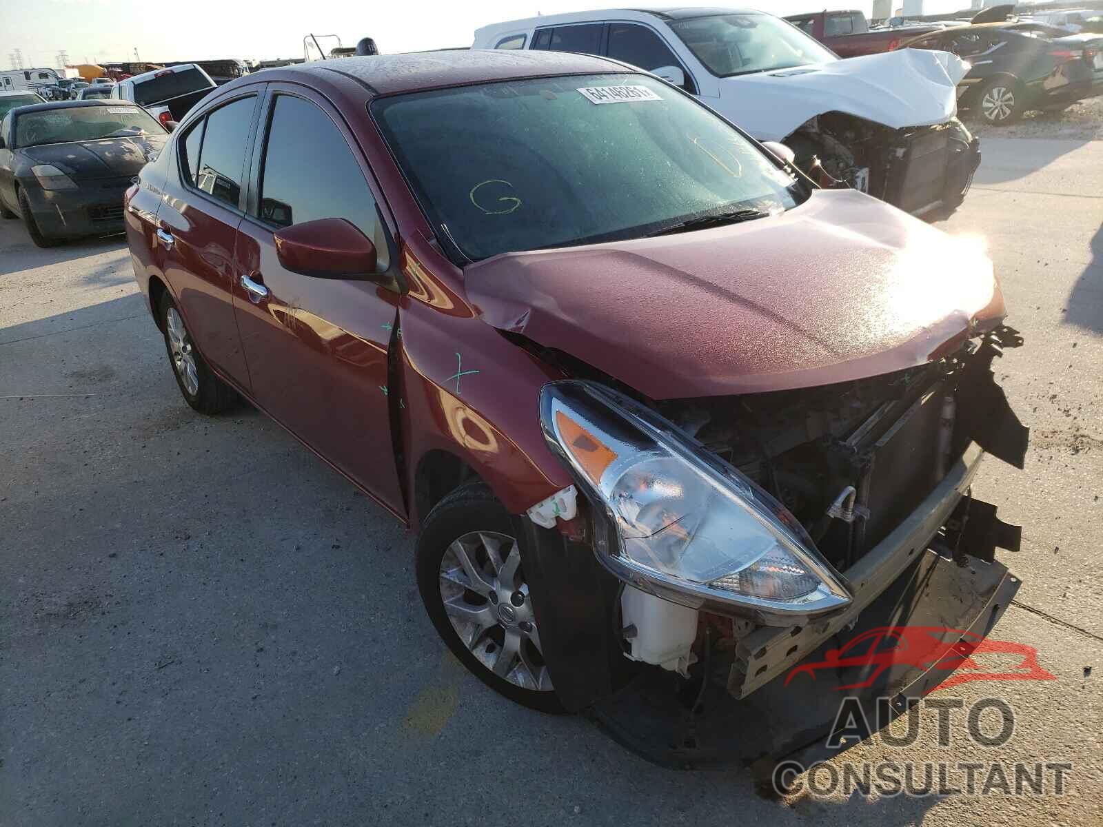 NISSAN VERSA 2018 - 3N1CN7AP8JL870606