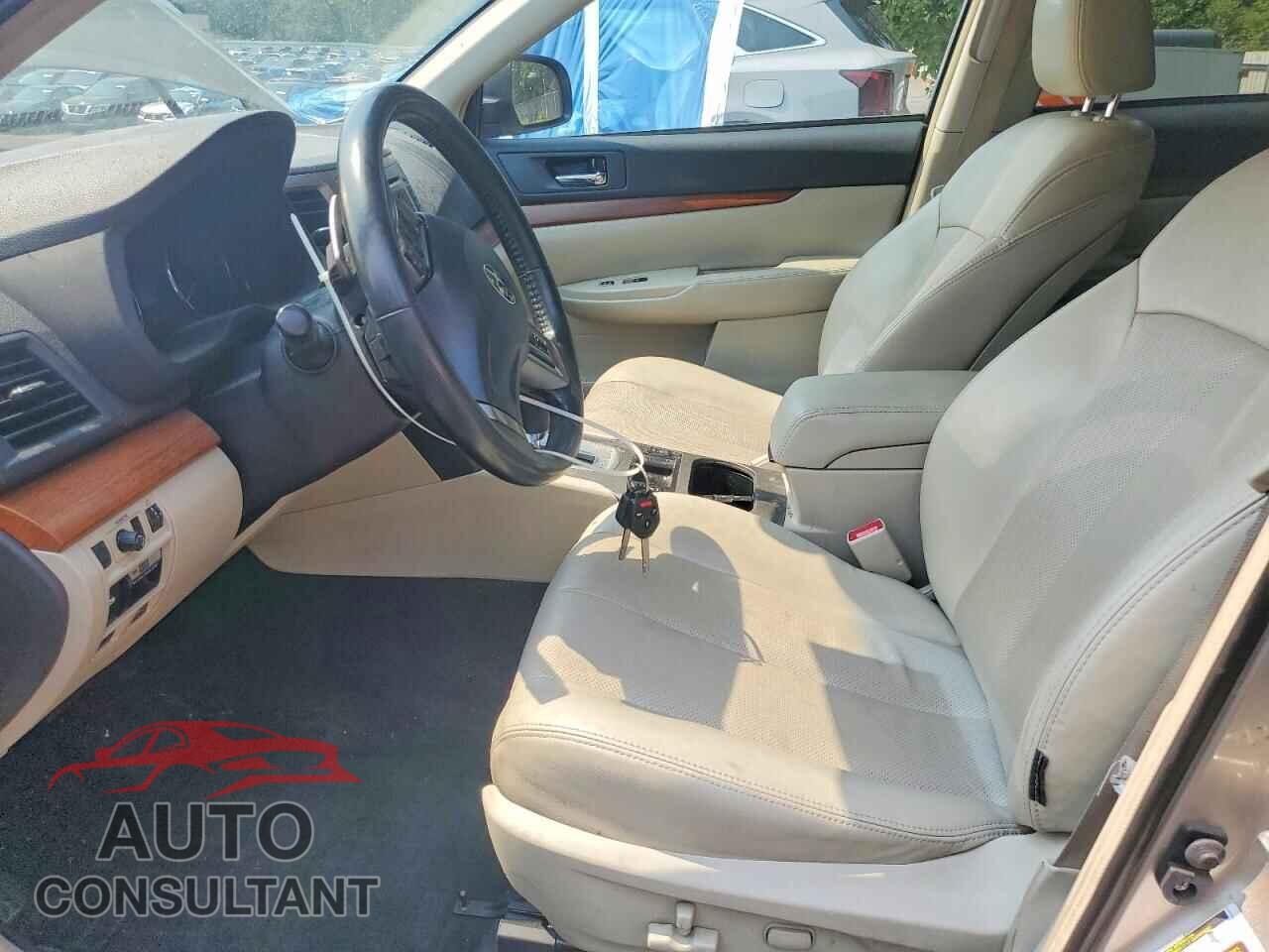 SUBARU OUTBACK 2014 - 4S4BRBLC5E3231798