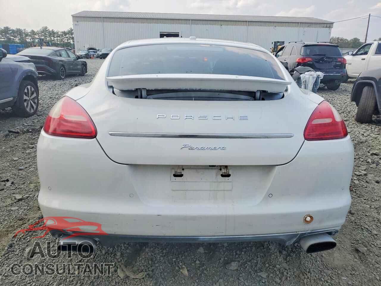 PORSCHE PANAMERA 2011 - WP0AA2A73BL013898