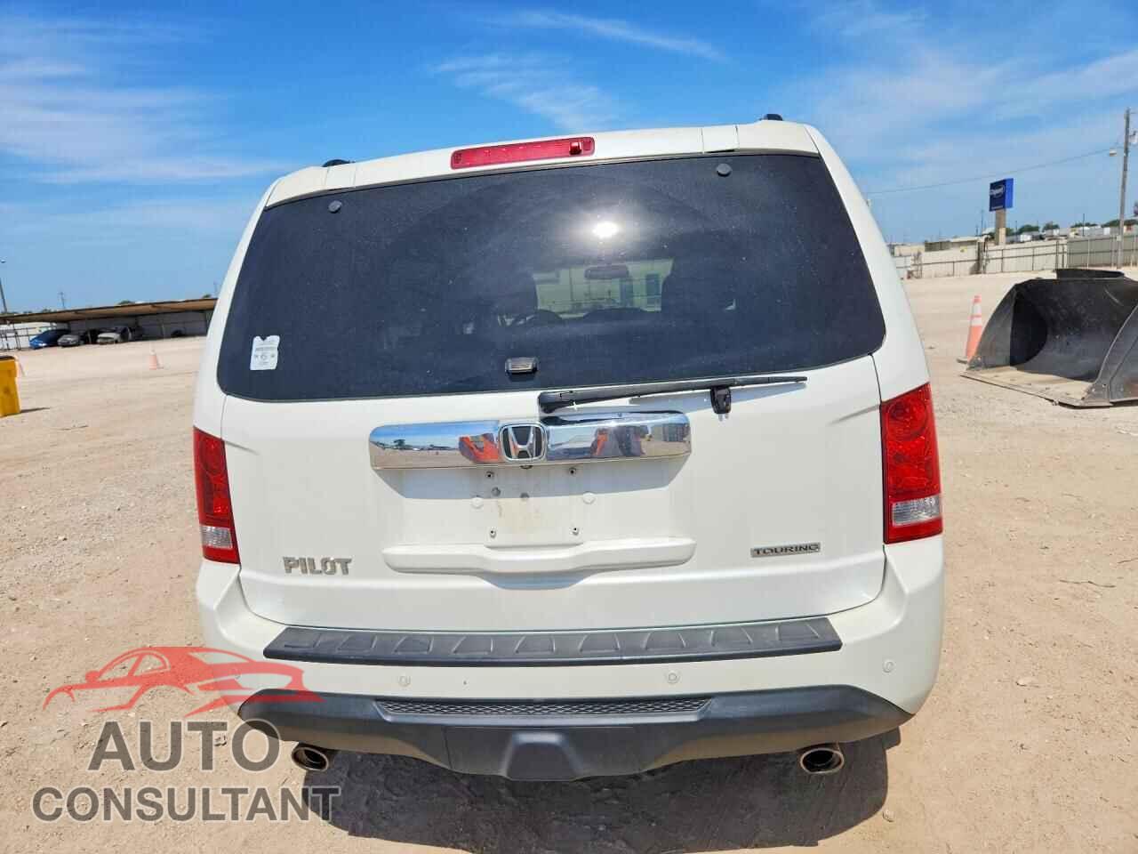 HONDA PILOT 2013 - 5FNYF3H98DB019439