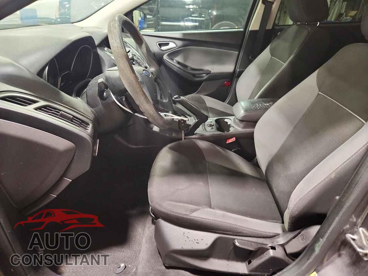 FORD FOCUS 2014 - 1FADP3F28EL137027