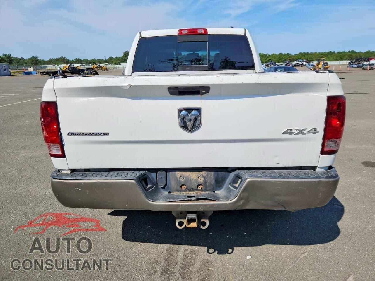 DODGE RAM 1500 2012 - 1C6RD7LT7CS161505