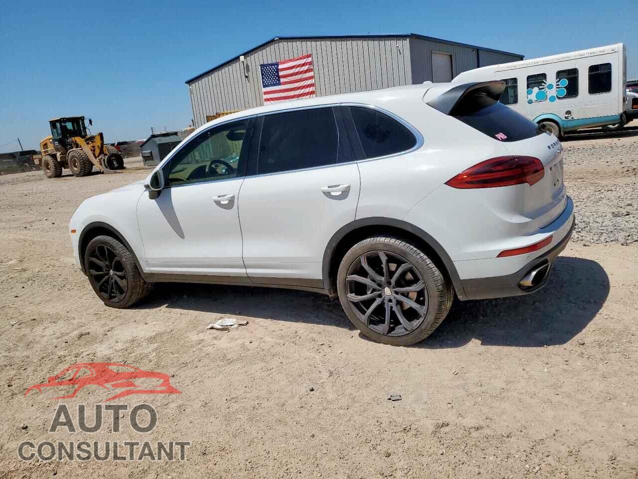 PORSCHE CAYENNE 2016 - WP1AA2A27GLA01036