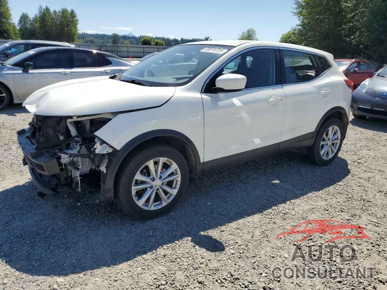 NISSAN ROGUE 2018 - JN1BJ1CR7JW291295