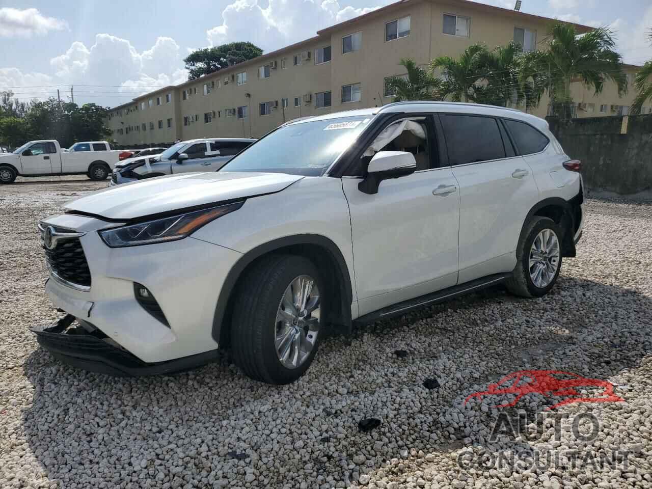 TOYOTA HIGHLANDER 2023 - 5TDKDRAH8PS000695