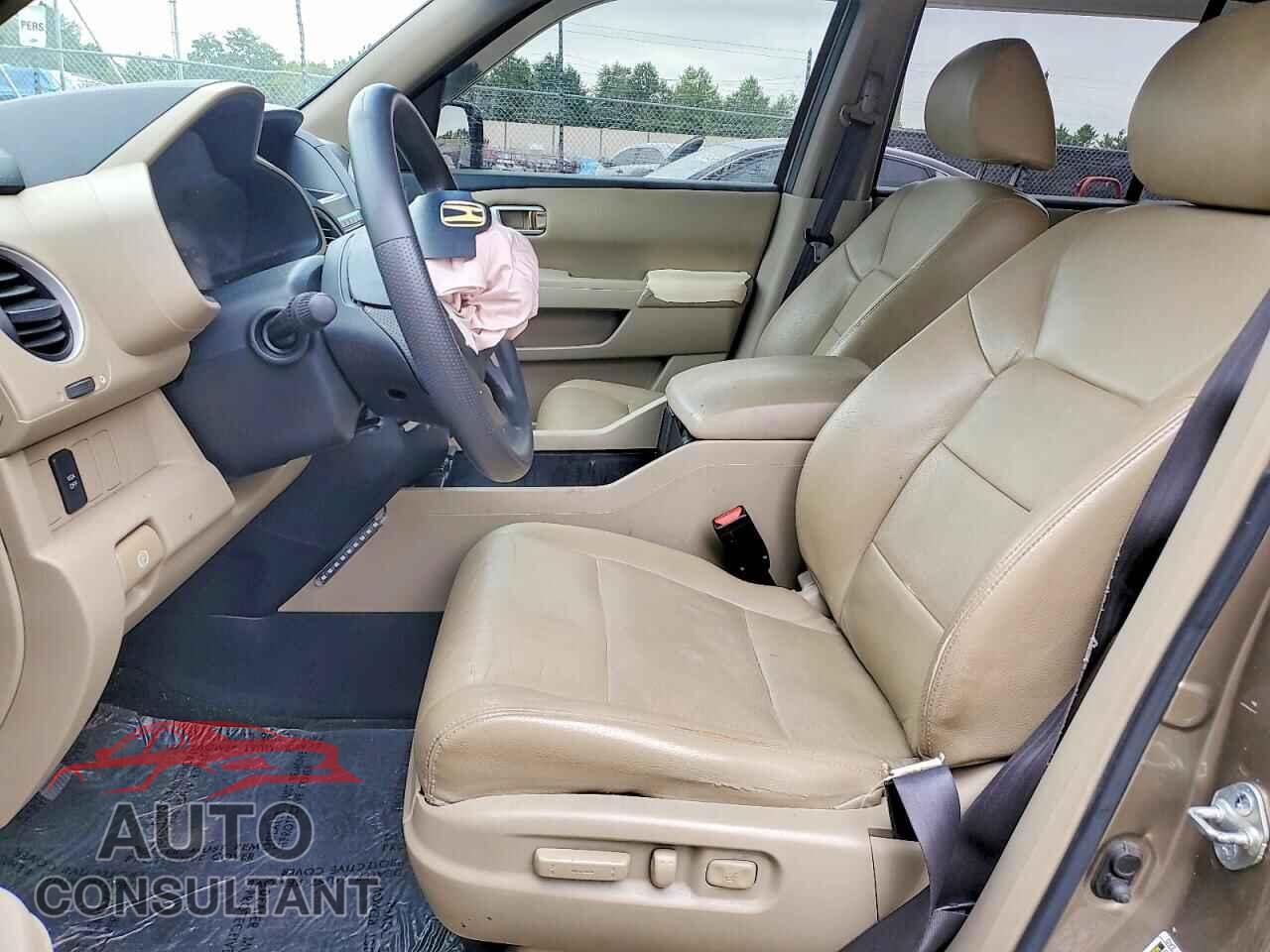 HONDA PILOT 2010 - 5FNYF3H42AB020599