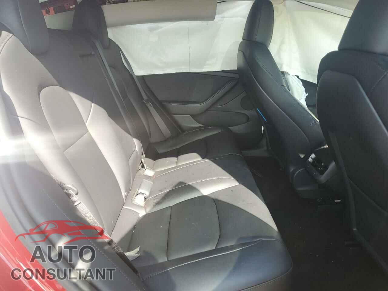 TESLA MODEL 3 2023 - 5YJ3E1EA5PF581433