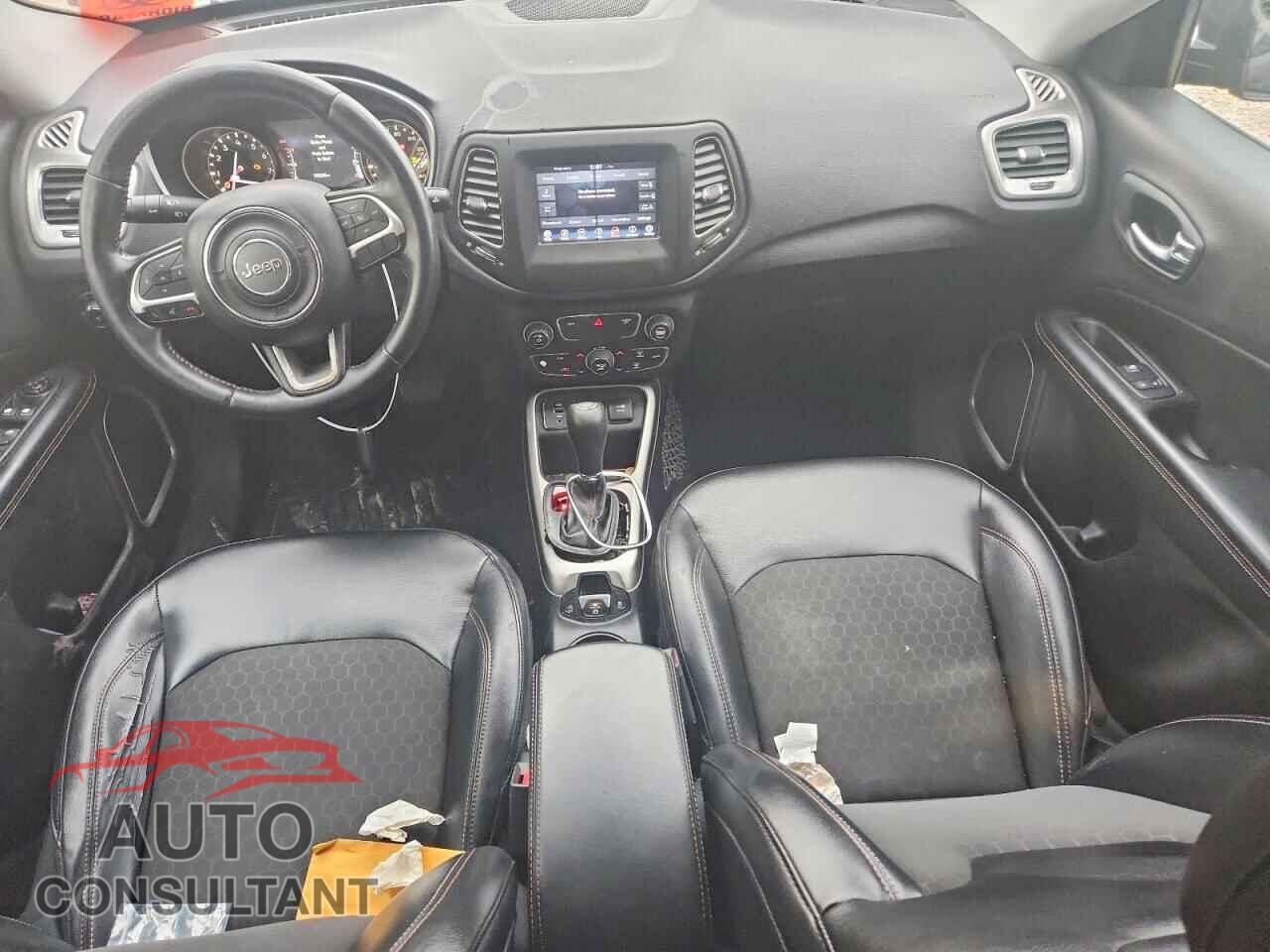 JEEP COMPASS 2017 - 3C4NJCBB5HT632543