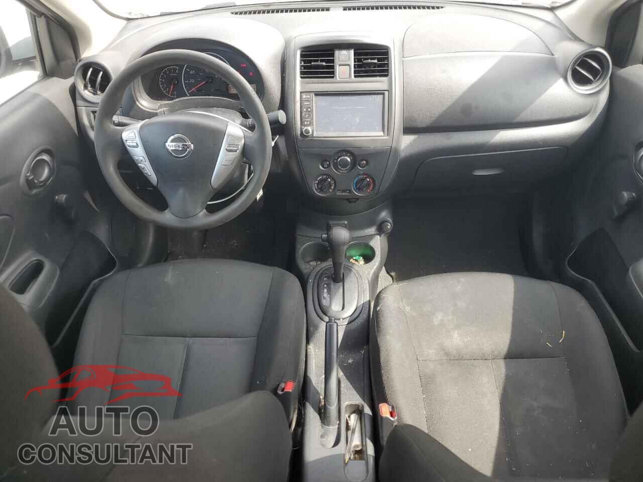 NISSAN VERSA 2019 - 3N1CN7AP3KL813750