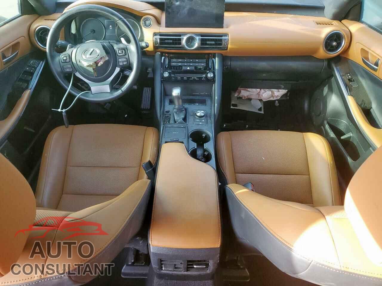 LEXUS IS 2021 - JTHAA1D26M5112909