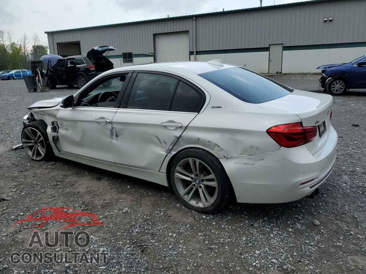 BMW 3 SERIES 2017 - WBA8E1C37HA156975