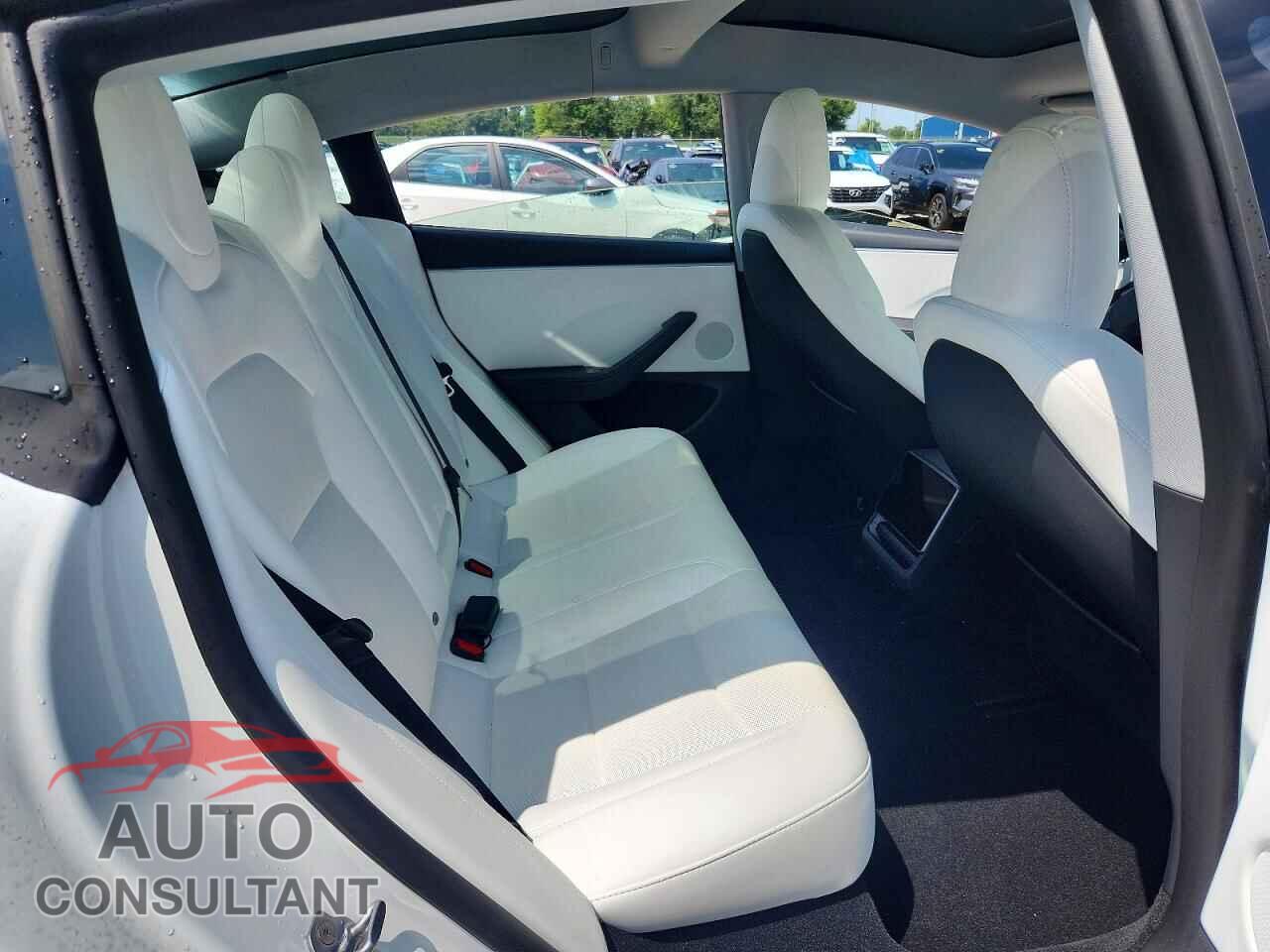 TESLA MODEL 3 2025 - 5YJ3E1EA1SF062811