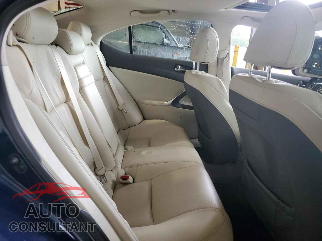 LEXUS IS 2012 - JTHCF5C23C5056185