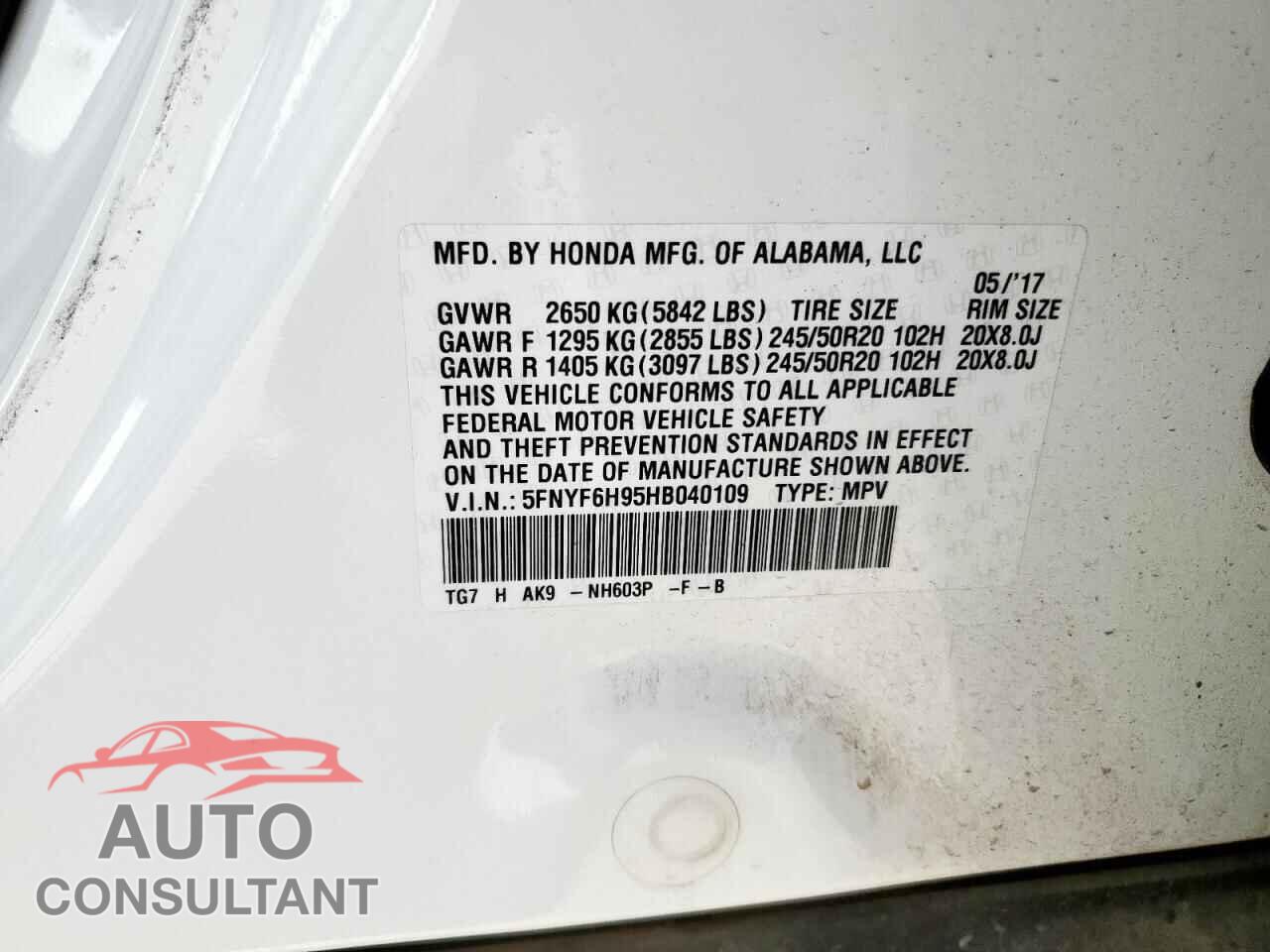 HONDA PILOT 2017 - 5FNYF6H95HB040109