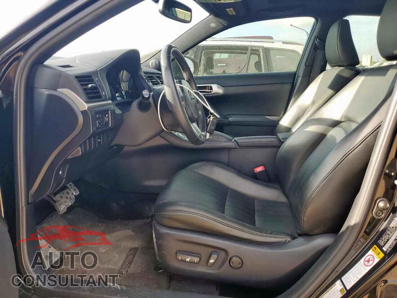LEXUS CT 200 2013 - JTHKD5BH5D2131429