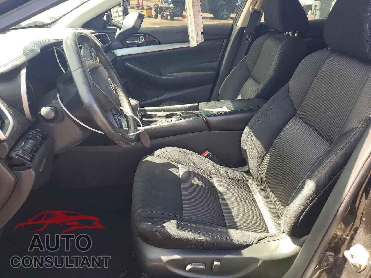 NISSAN MAXIMA 2016 - 1N4AA6AP1GC393330