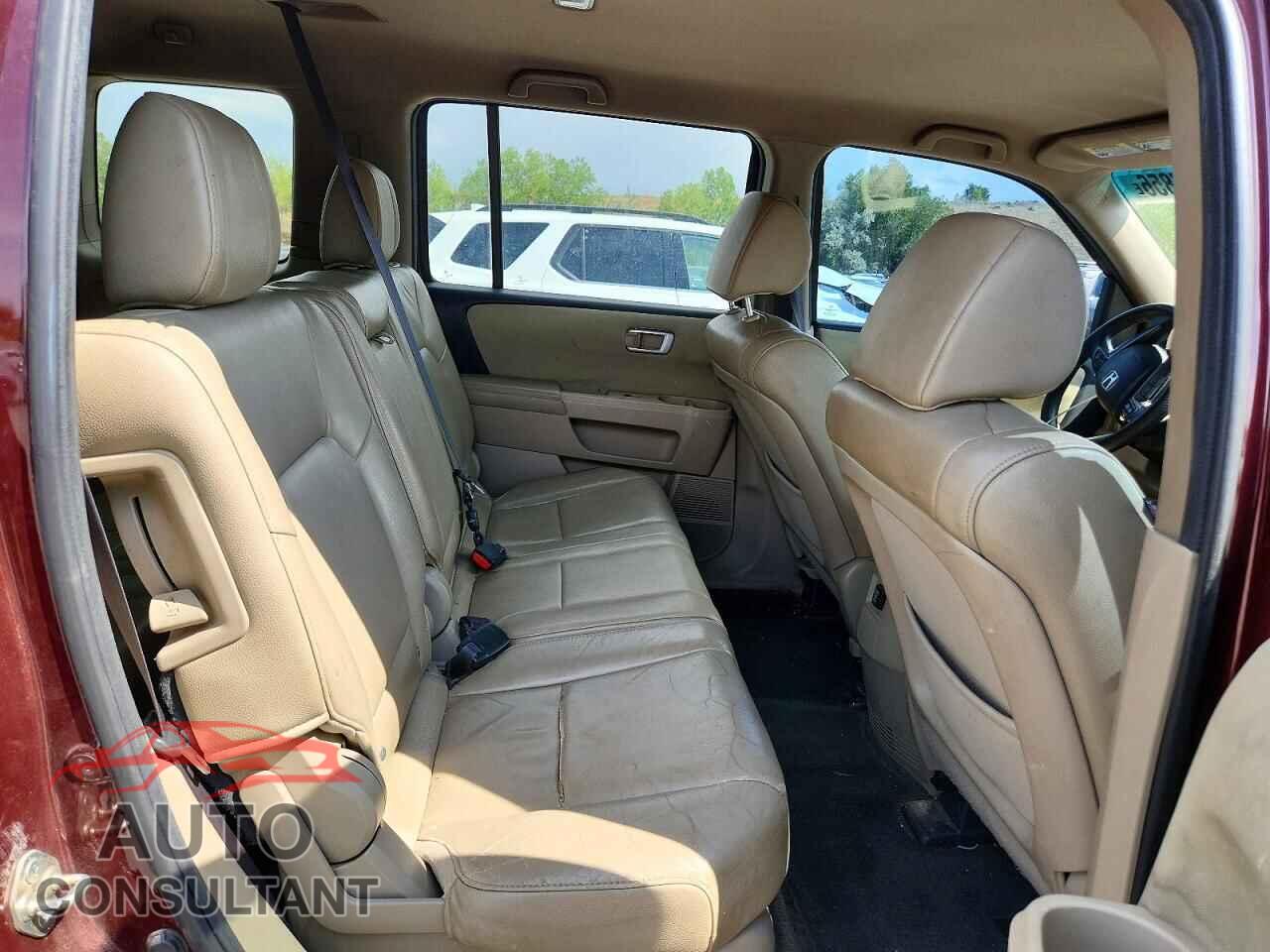 HONDA PILOT 2014 - 5FNYF4H2XEB008954