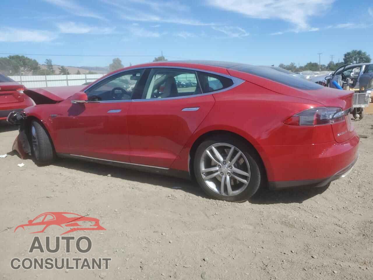TESLA MODEL S 2013 - 5YJSA1DN2DFP20523