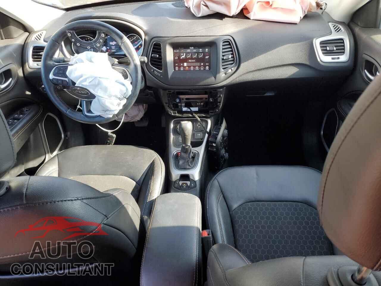 JEEP COMPASS 2019 - 3C4NJDBB2KT801138