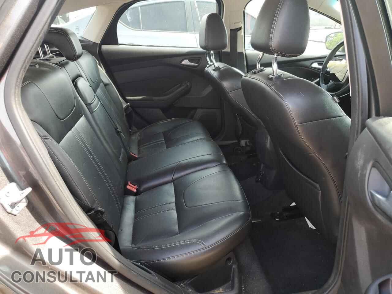 FORD FOCUS 2012 - 1FAHP3M25CL206029