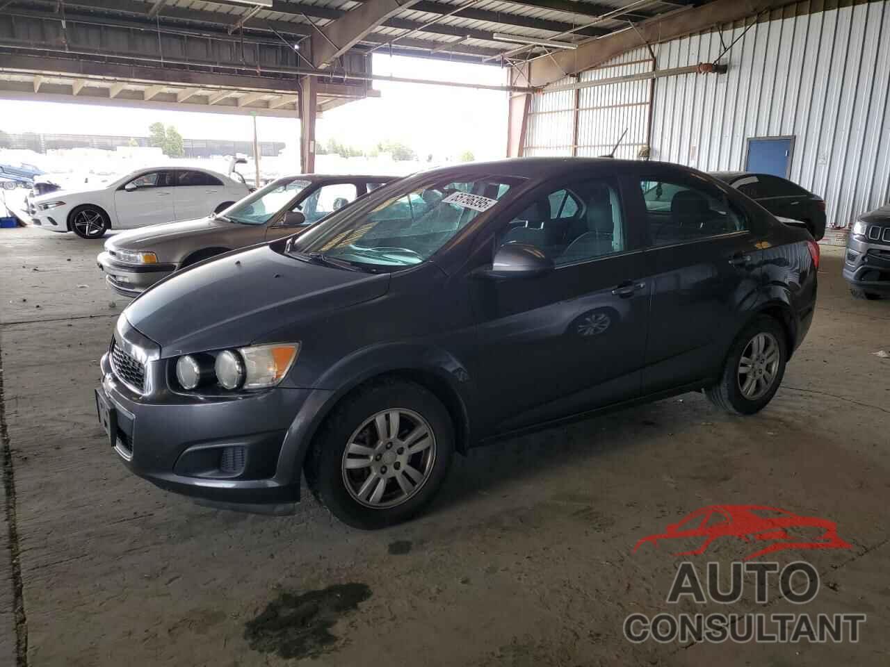 CHEVROLET SONIC 2013 - 1G1JC5SG5D4161759