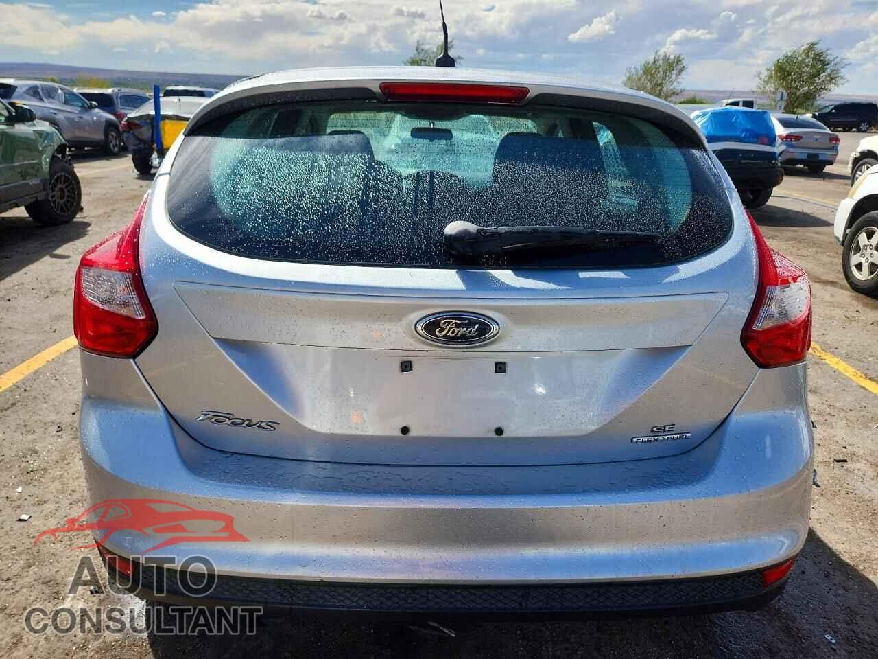 FORD FOCUS 2014 - 1FADP3K23EL271983