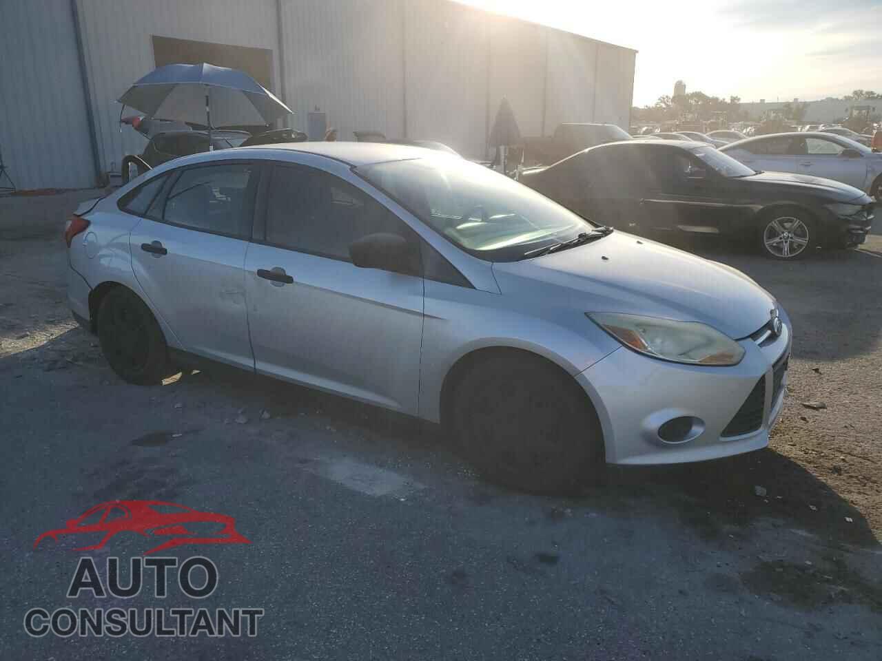 FORD FOCUS 2014 - 1FADP3E24EL406254