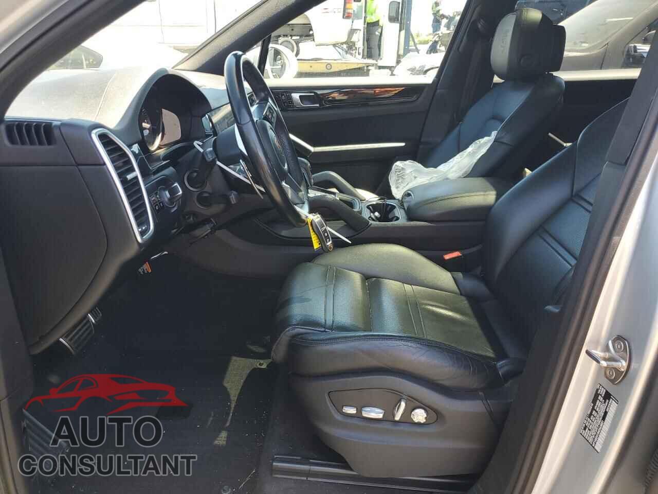 PORSCHE CAYENNE 2019 - WP1AB2AY3KDA63831
